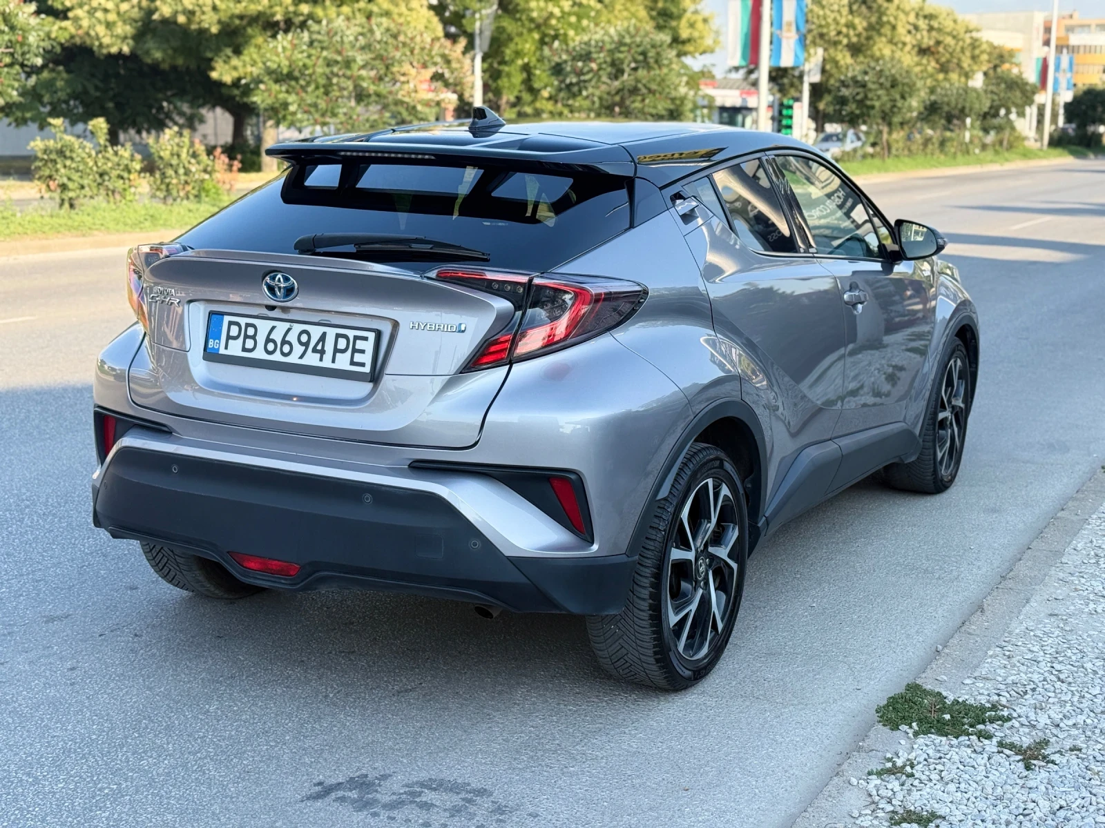 Toyota C-HR HYBRID* ГАРАНЦИЯ* ANNIVERSARY* Bi-LED* DISTRONIC+ , снимка 4 - Автомобили и джипове - 55545380