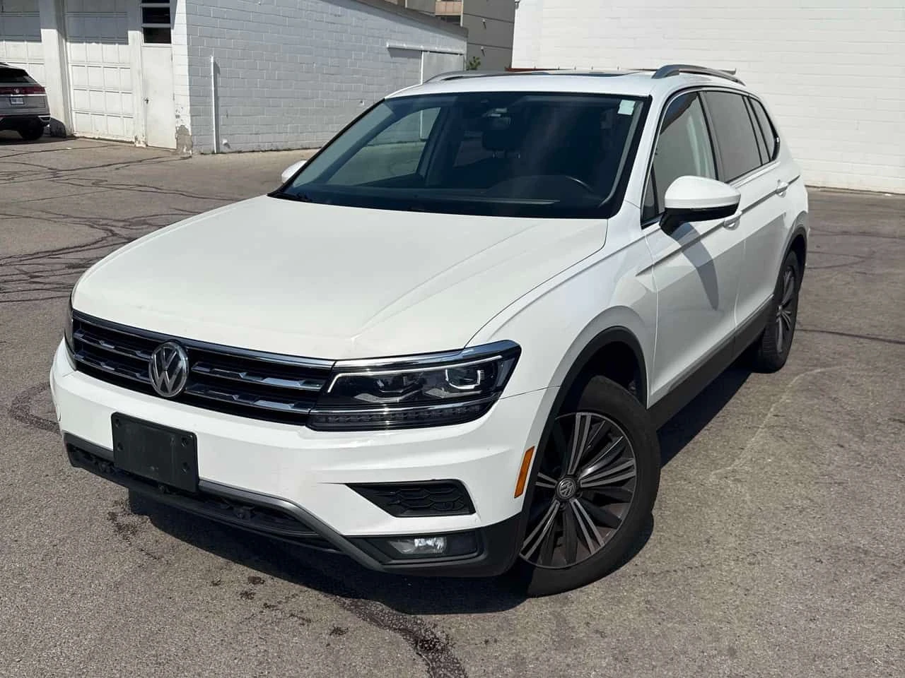 VW Tiguan * Highline * CARFAX * ОТ ПРЕДСТАВИТЕЛСТВО НА VW * 