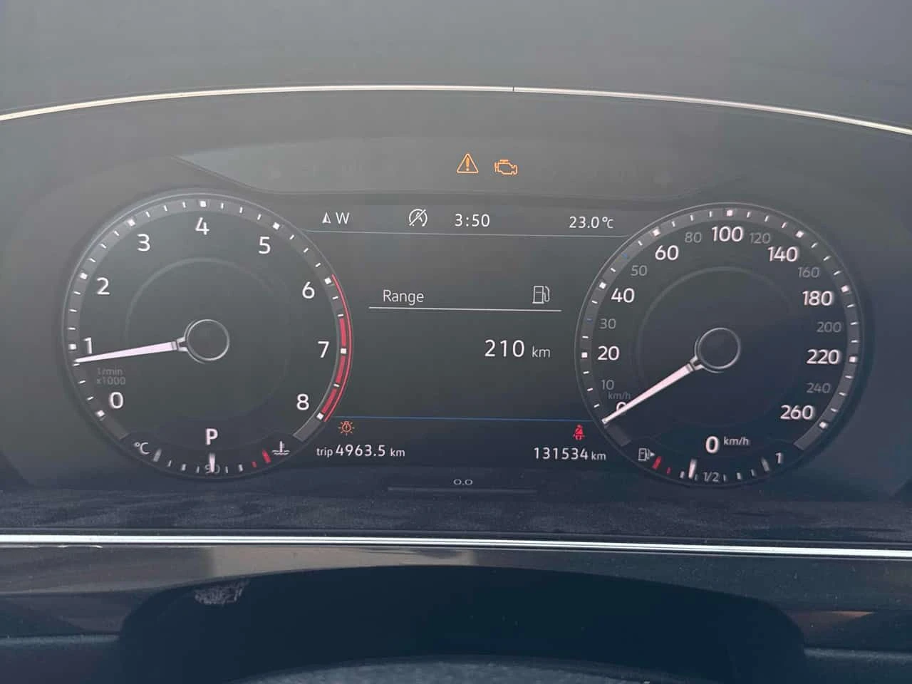 VW Tiguan * Highline * CARFAX * ОТ ПРЕДСТАВИТЕЛСТВО НА VW * , снимка 8 - Автомобили и джипове - 55697214