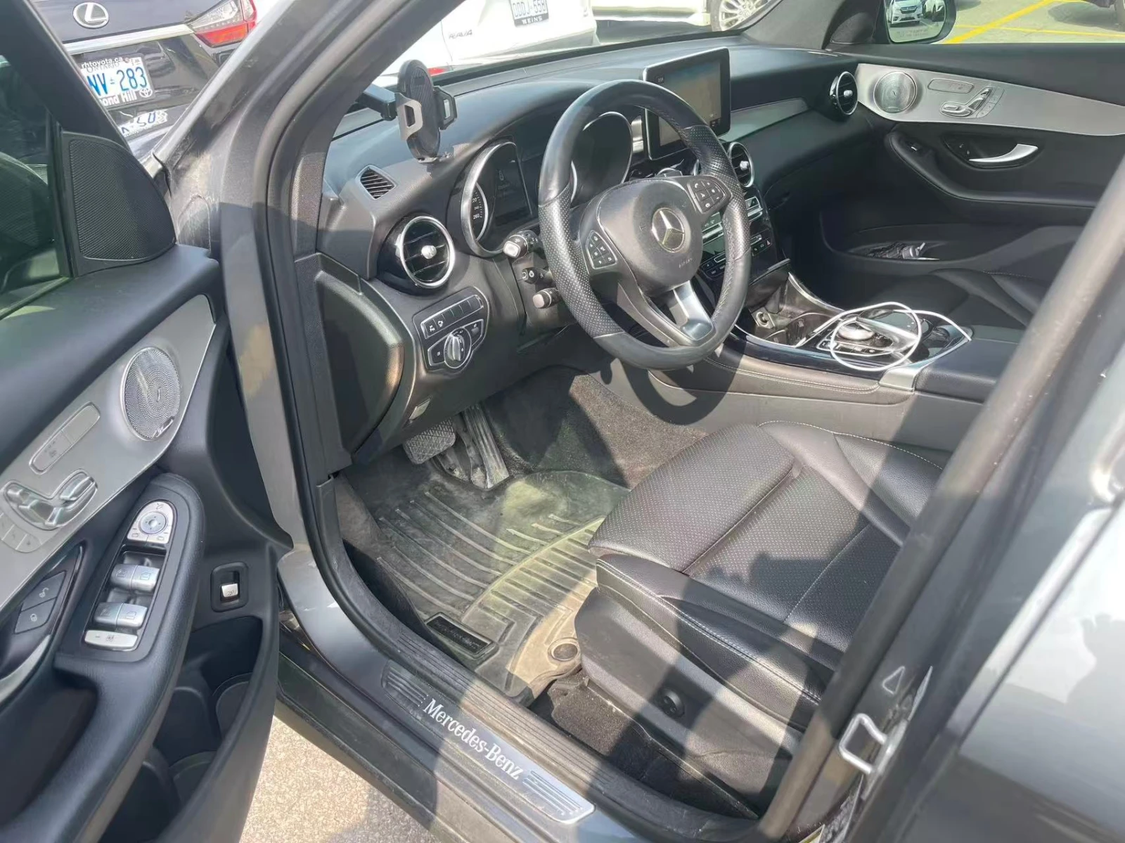 Mercedes-Benz GLC 300  CARFAX / DISTRONIK / 360 / PANORAMA / АВТОКРЕДИТ , снимка 7 - Автомобили и джипове - 55914571