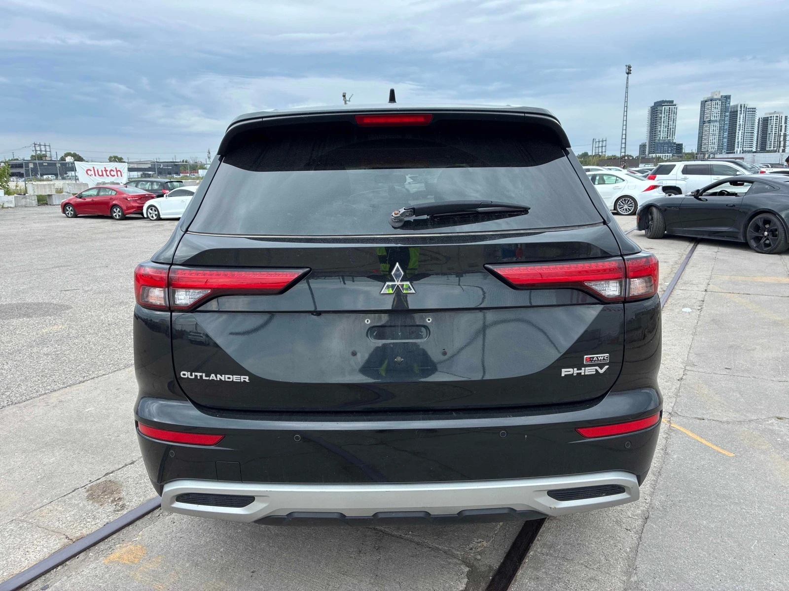 Mitsubishi Outlander * LE S AWC * CARFAX * ОПЦИЯ ЗА ФИНАНСИРАНЕ, снимка 4 - Автомобили и джипове - 56093095