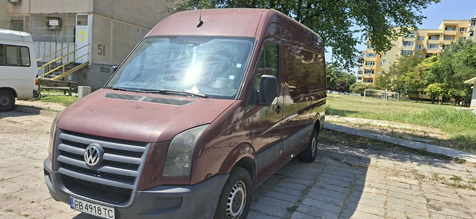 VW Crafter, снимка 2 - Бусове и автобуси - 56110901