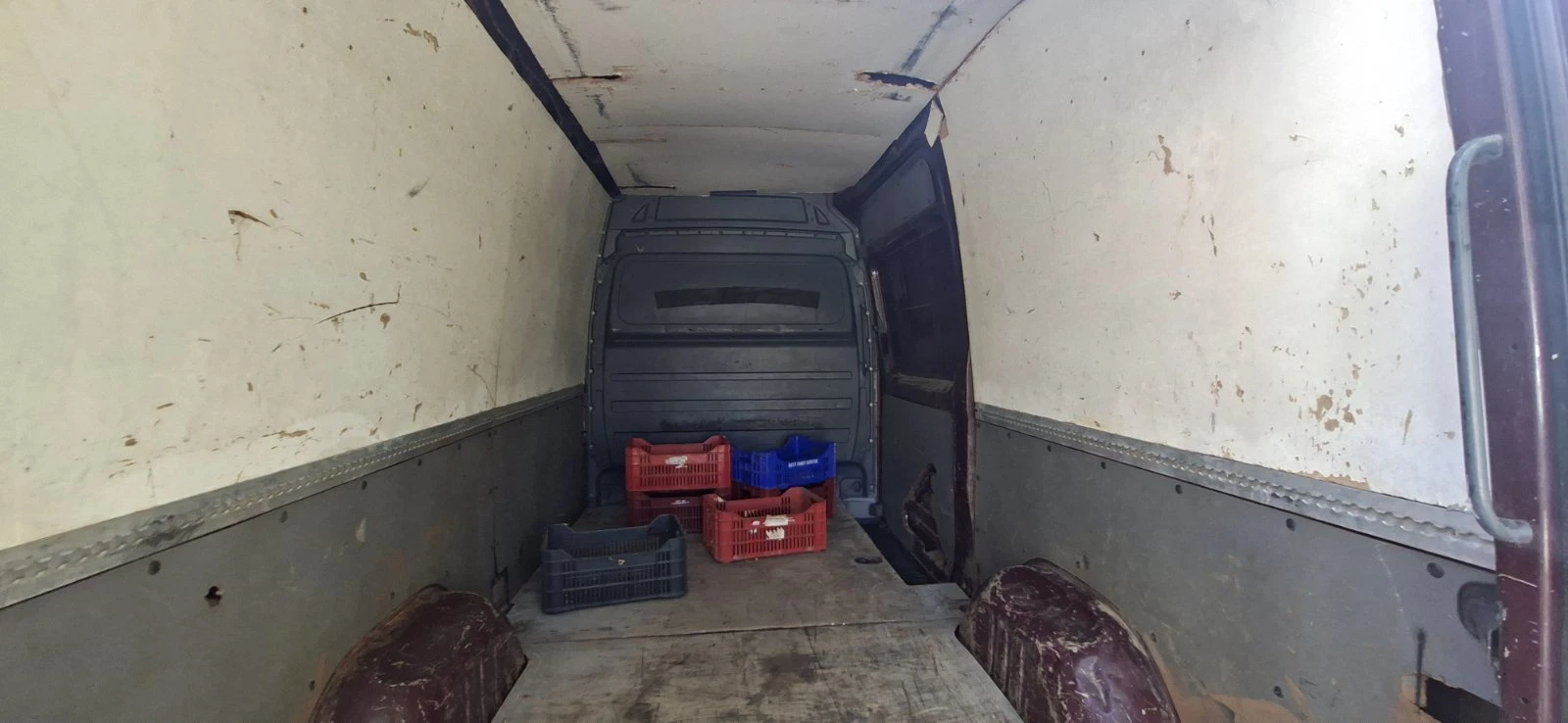 VW Crafter, снимка 11 - Бусове и автобуси - 56110901