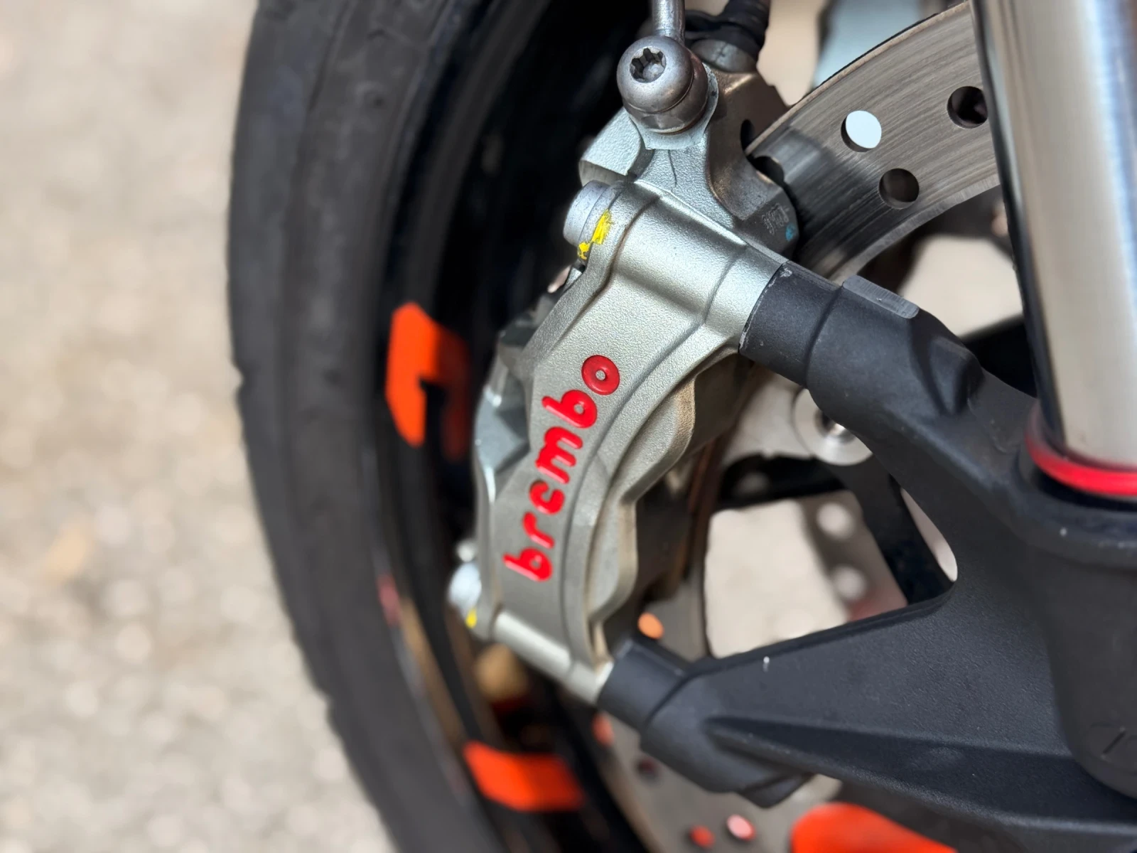 Ktm Duke 890 R , снимка 4 - Мотоциклети и мототехника - 56111486