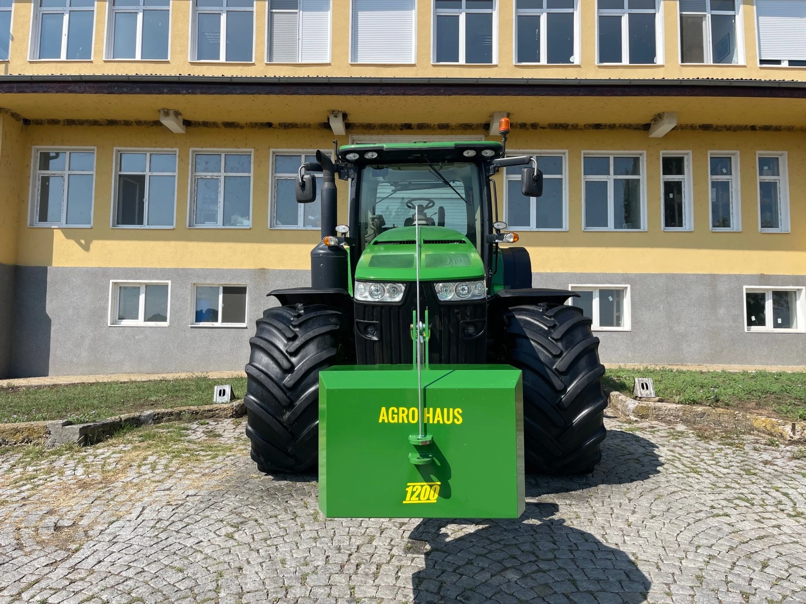 Трактор John Deere 8335R POWER SHIFT ЛИЗИНГ - изображение 2