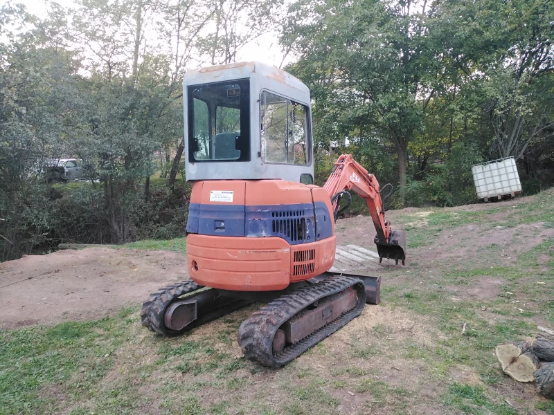 Багер Hitachi EX29U, снимка 1 - Индустриална техника - 46700901