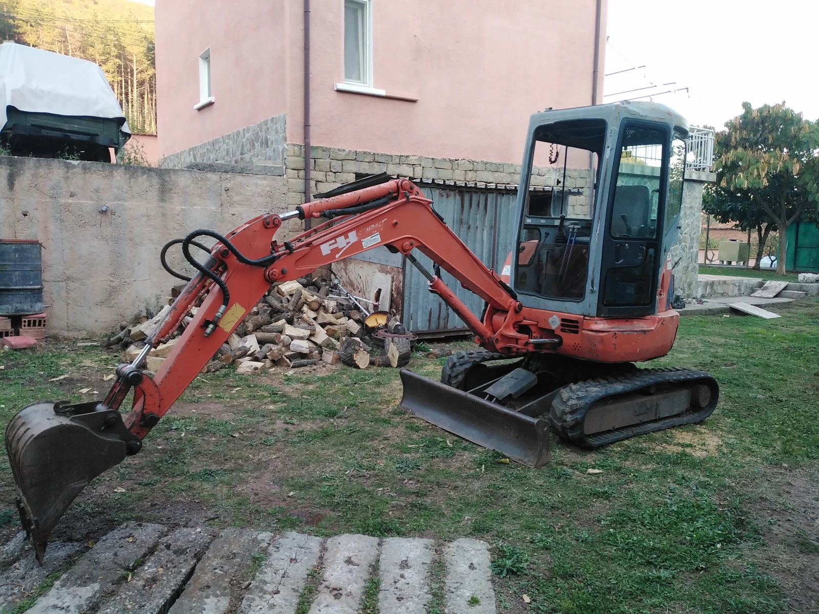 Багер Hitachi EX29U - изображение 4