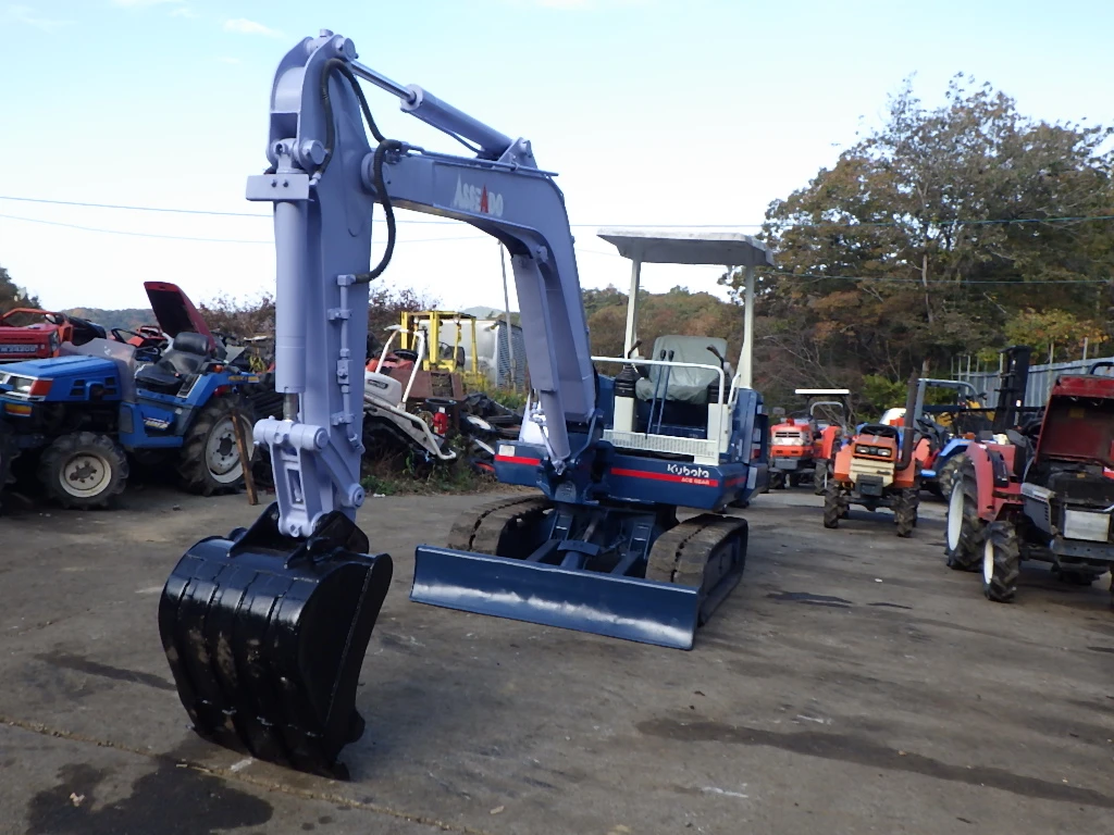 Багер Kubota KX-030, снимка 3 - Индустриална техника - 54264498