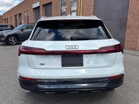 Audi E-Tron quattro Q8 | CARFAX | АВТОФИНАНСИРАНЕ, снимка 5