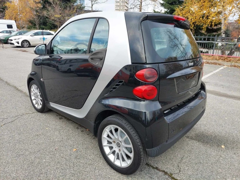 Smart Fortwo 1,0i 71ps , снимка 4 - Автомобили и джипове - 43526925