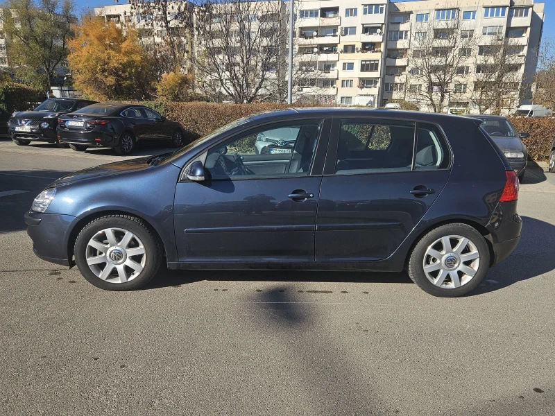 VW Golf 2.0 fsi, снимка 2 - Автомобили и джипове - 48405864