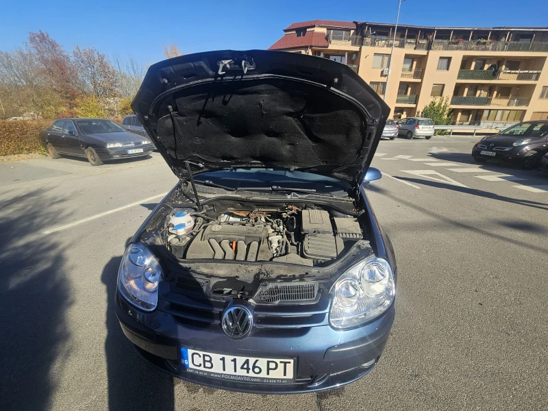 VW Golf 2.0 fsi, снимка 14 - Автомобили и джипове - 48405864