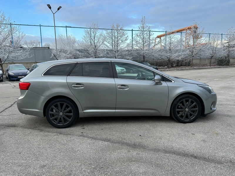 Toyota Avensis Facelift 2.2d 150 к.с., снимка 5 - Автомобили и джипове - 48528380