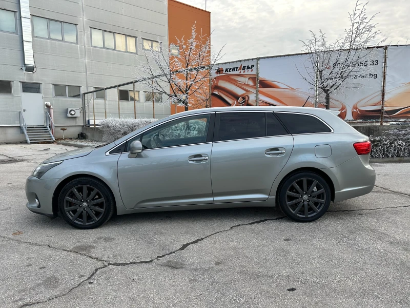 Toyota Avensis Facelift 2.2d 150 к.с., снимка 2 - Автомобили и джипове - 48528380