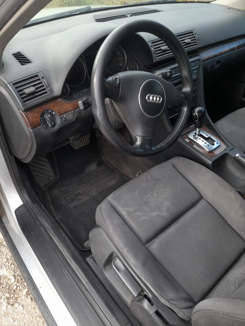 Audi A4 1.9 тди 131 к.с обслужен/автомат/климатроник!, снимка 14 - Автомобили и джипове - 48772318