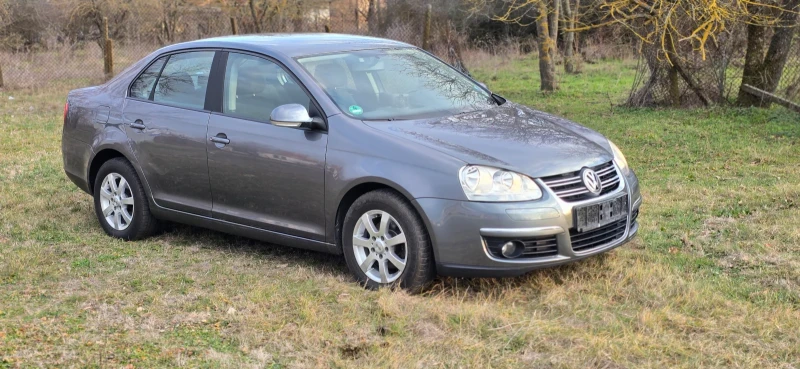 VW Jetta, снимка 9 - Автомобили и джипове - 48977148