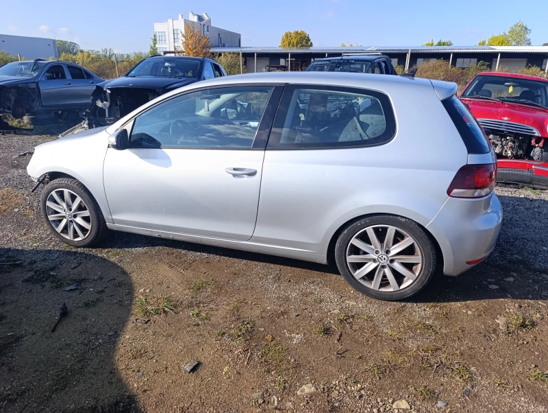 VW Golf 2.0TDI тип мотор CBA, снимка 4 - Автомобили и джипове - 52104908