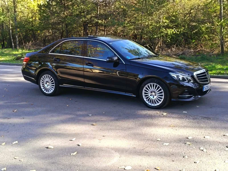 Mercedes-Benz E 220 Кожа, Подгрев, Шибидах, Автоматик, снимка 8 - Автомобили и джипове - 52237326