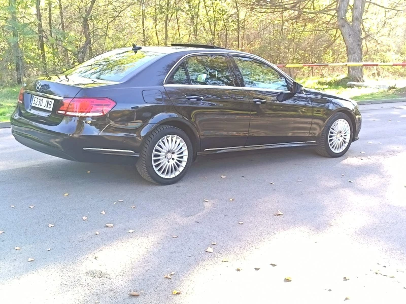 Mercedes-Benz E 220 Кожа, Подгрев, Шибидах, Автоматик, снимка 7 - Автомобили и джипове - 52237326