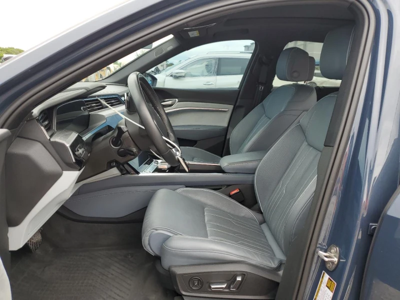 Audi E-Tron SPORTBACK PRESTIGE* АВТО КРЕДИТ, снимка 7 - Автомобили и джипове - 52284886