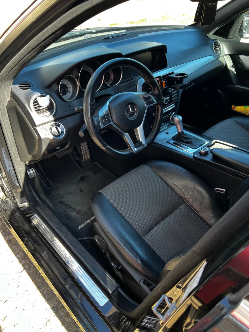 Mercedes-Benz C 220, снимка 8 - Автомобили и джипове - 52374198