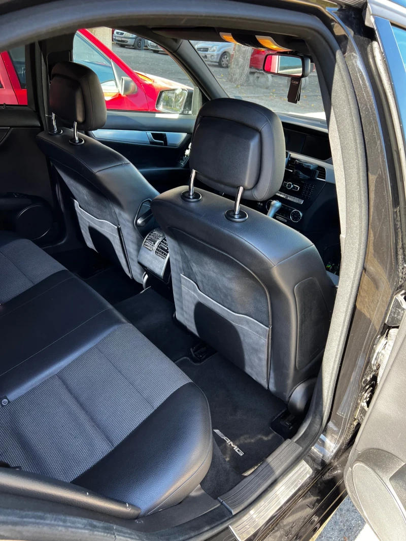 Mercedes-Benz C 220, снимка 9 - Автомобили и джипове - 52374198