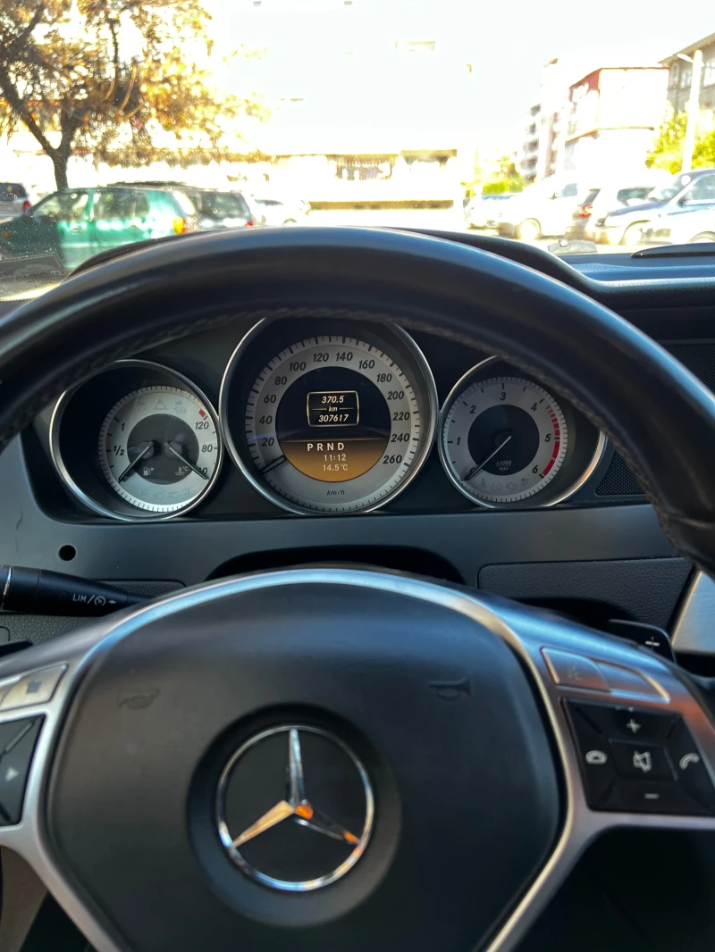 Mercedes-Benz C 220, снимка 6 - Автомобили и джипове - 52374198