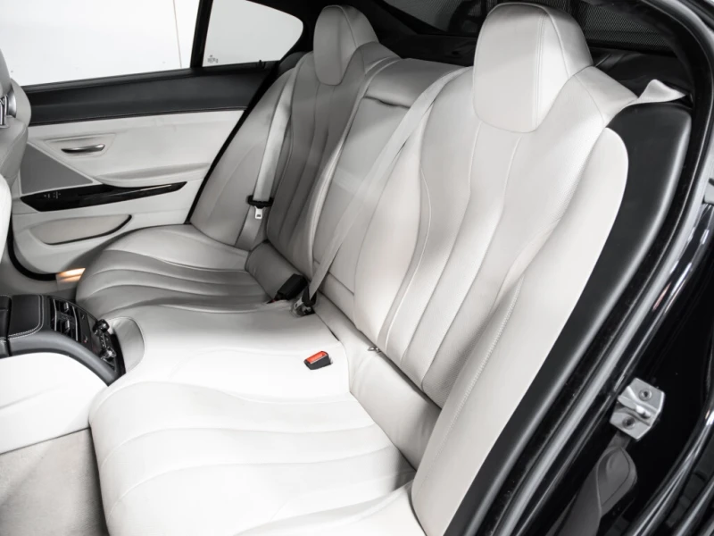 BMW 640 * 640i GRAND COUPE * CARFAX * ЦЕНА ДО БГ, снимка 10 - Автомобили и джипове - 52776277