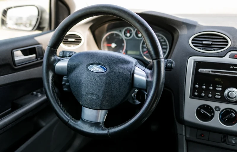 Ford Focus, снимка 11 - Автомобили и джипове - 52834744