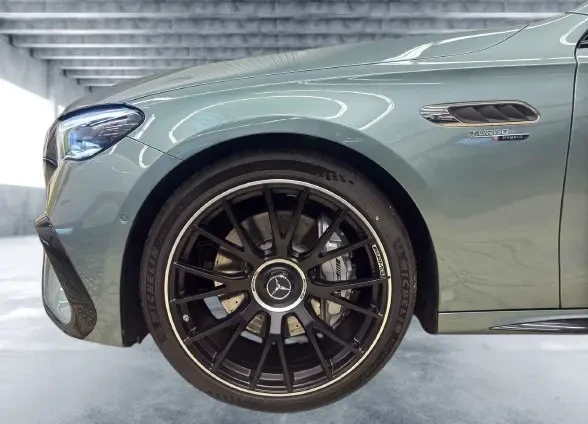 Mercedes-Benz E 53 AMG 4Matic+ = Night Package = Гаранция - изображение 5