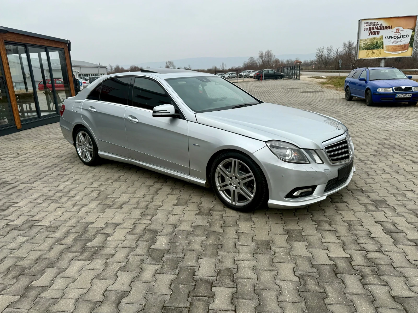 Mercedes-Benz E 350 АMG цялостен пакет! Топ! - изображение 5