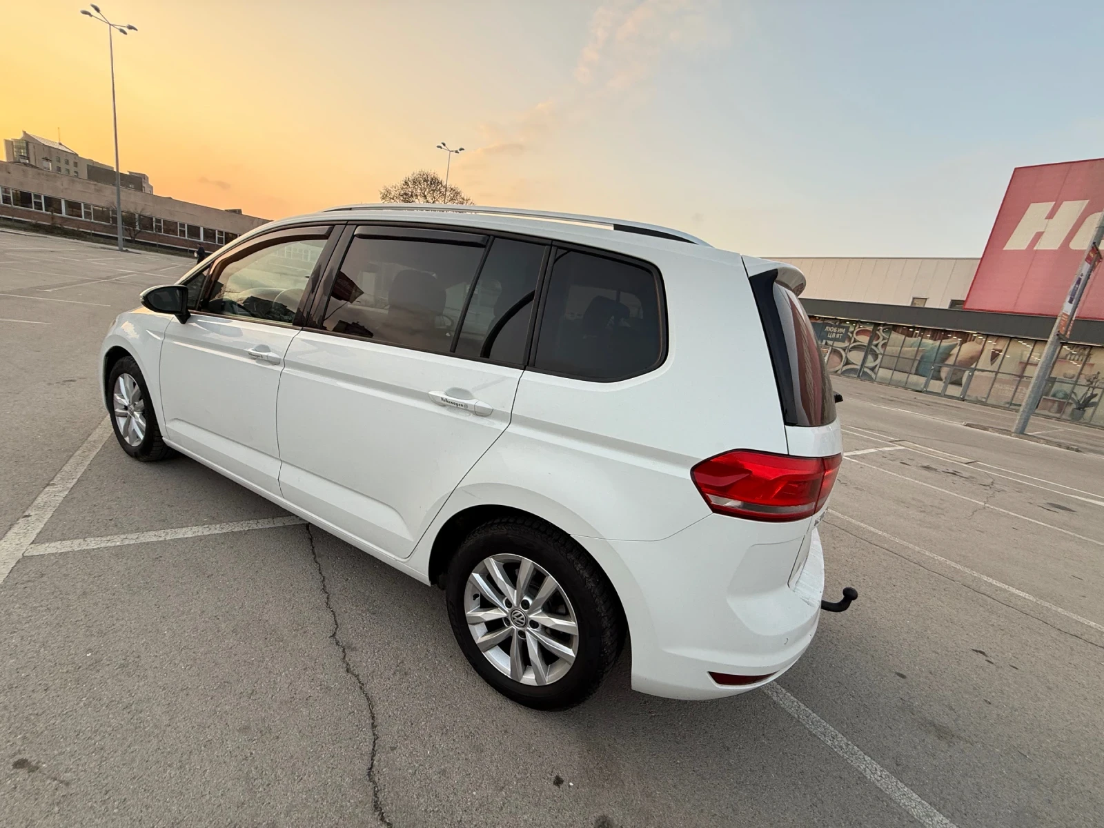 VW Touran БАРТЕР* 2.0TDI* DSG* КАМЕРА - изображение 6