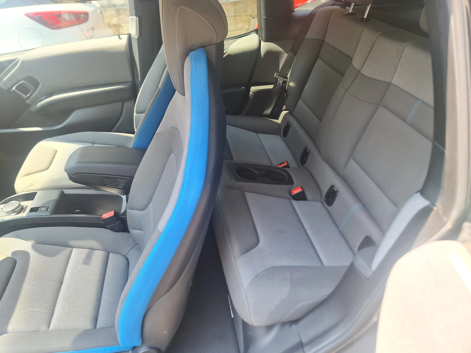 BMW i3 120ah ТЕРМОПОМПА, NAVI PRO, КАМЕРА - изображение 6