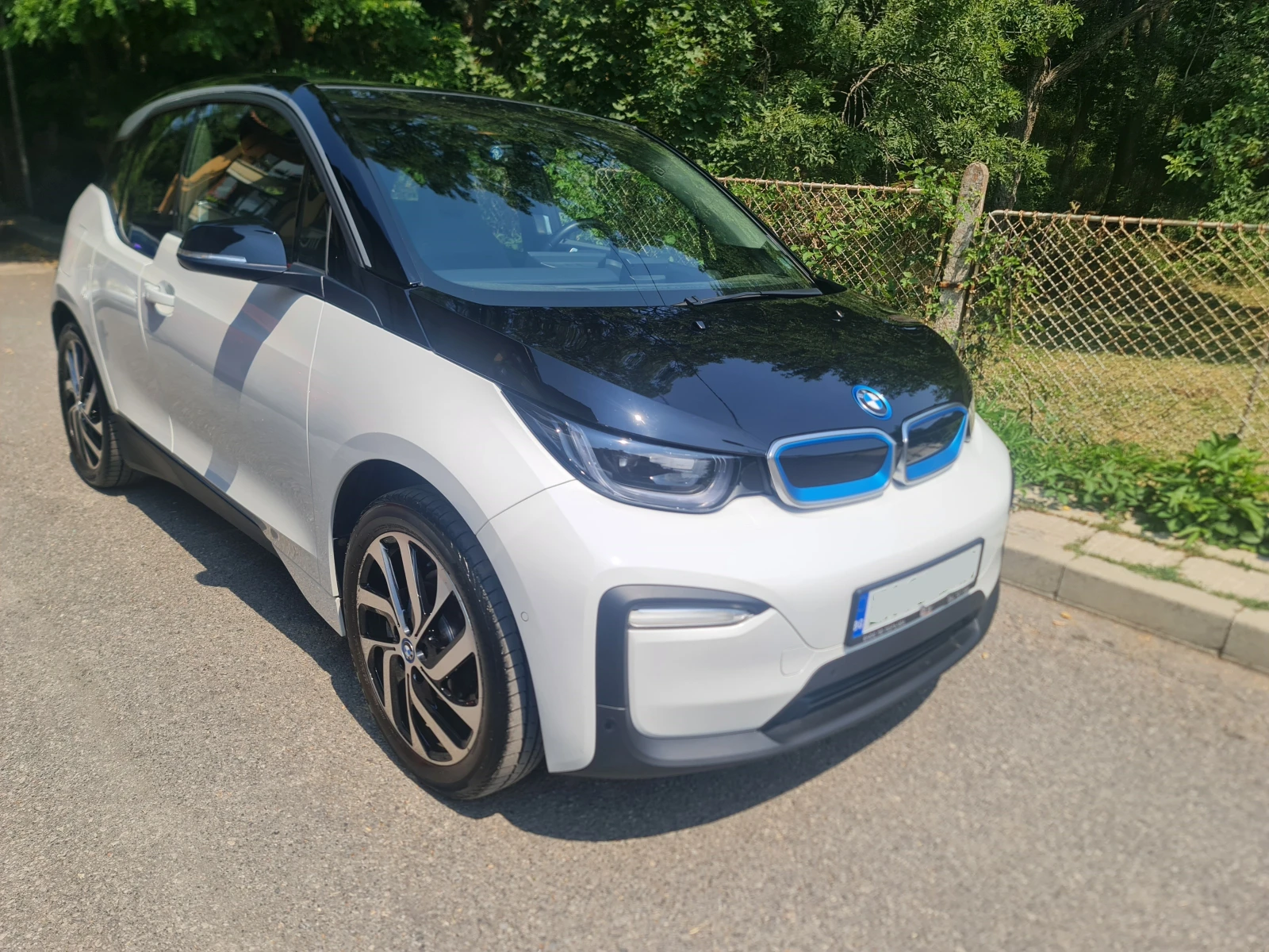 BMW i3 120ah ТЕРМОПОМПА, NAVI PRO, КАМЕРА - изображение 2