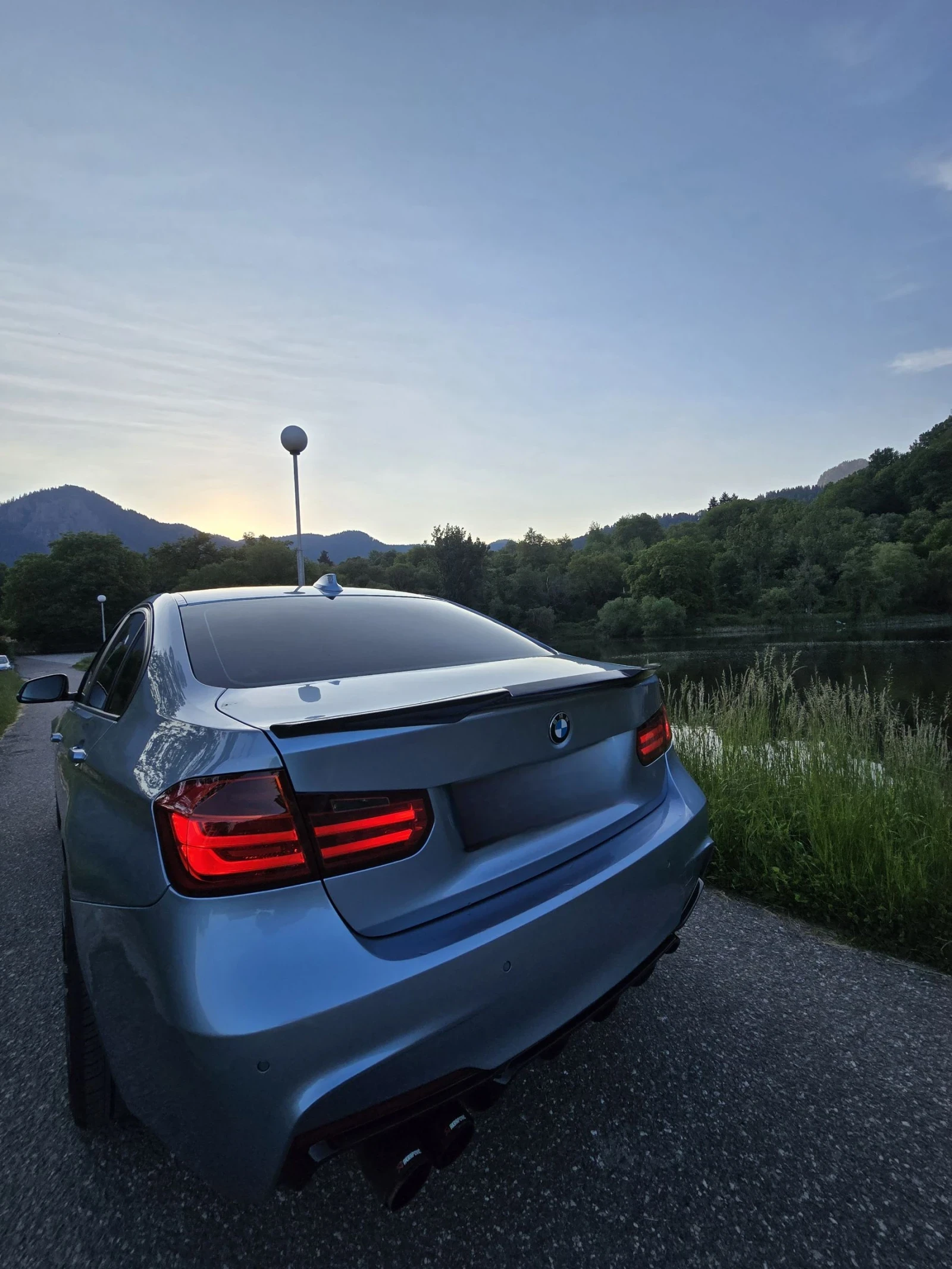 BMW 320 M PACK, снимка 16 - Автомобили и джипове - 50610122