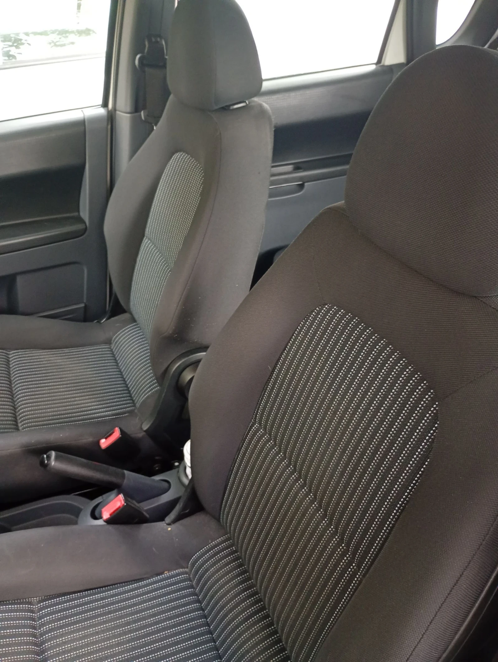 Mitsubishi Colt 1000 - изображение 3