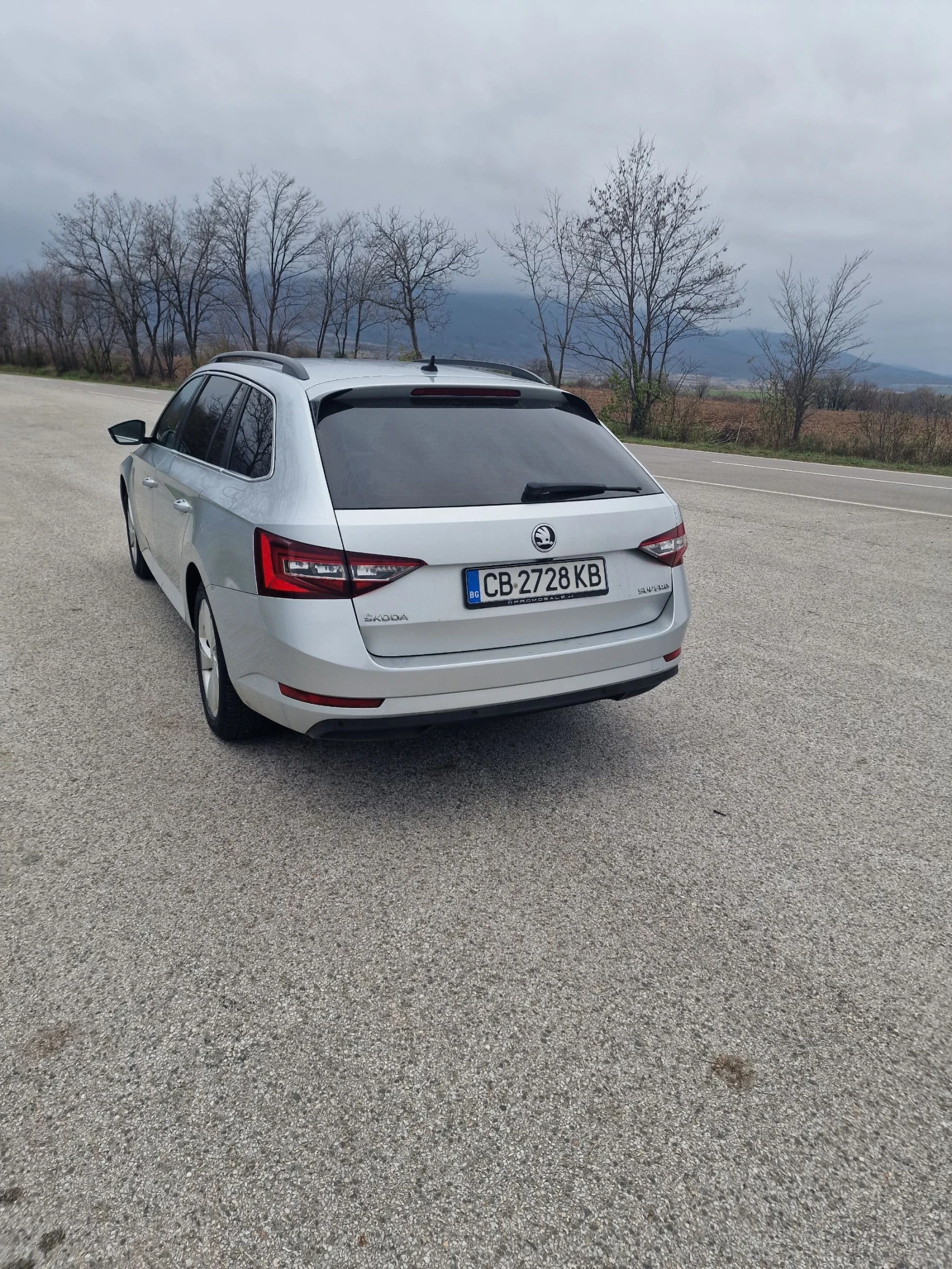 Skoda Superb 2.0 TDI - изображение 4