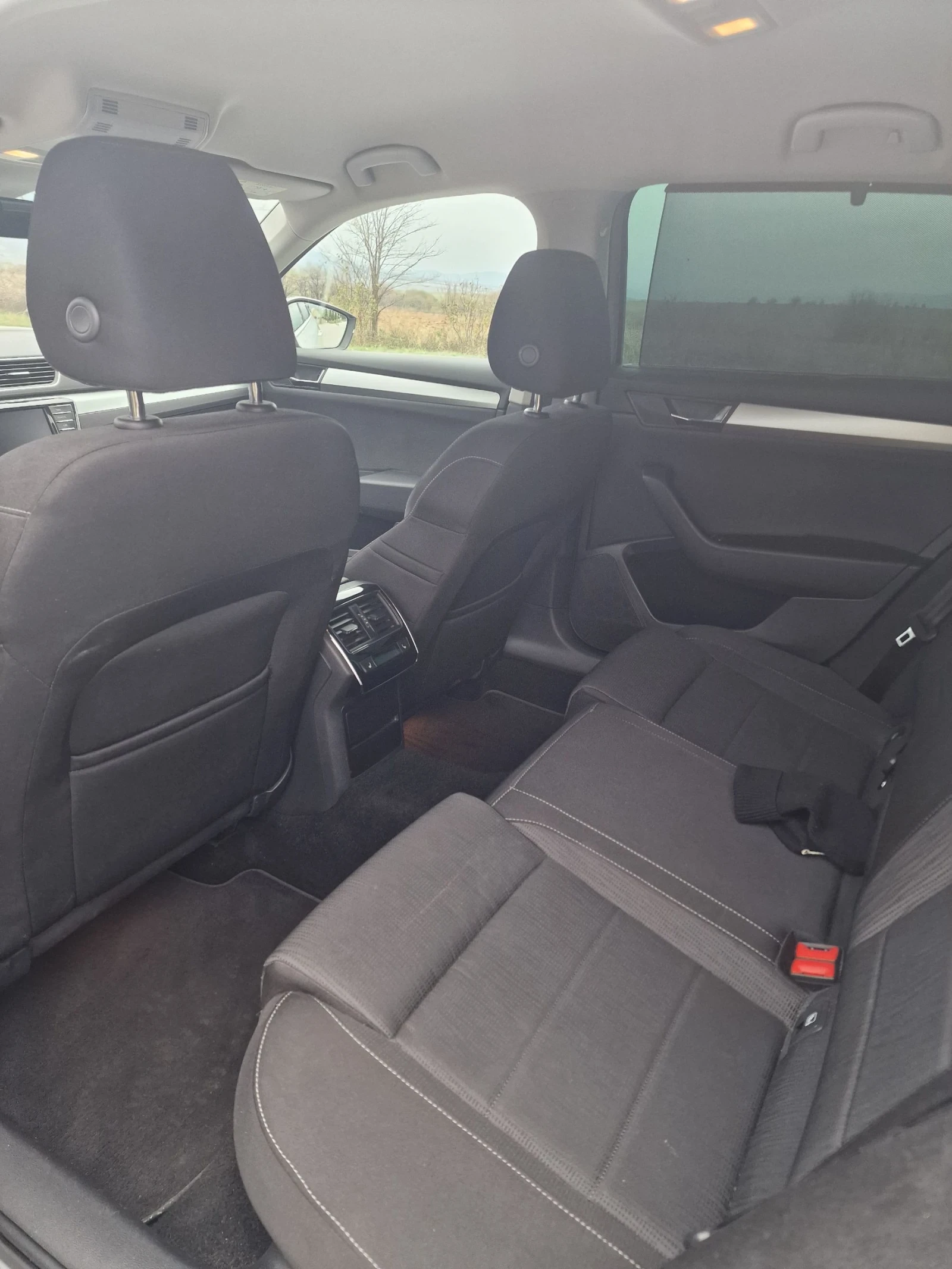 Skoda Superb 2.0 TDI - изображение 8