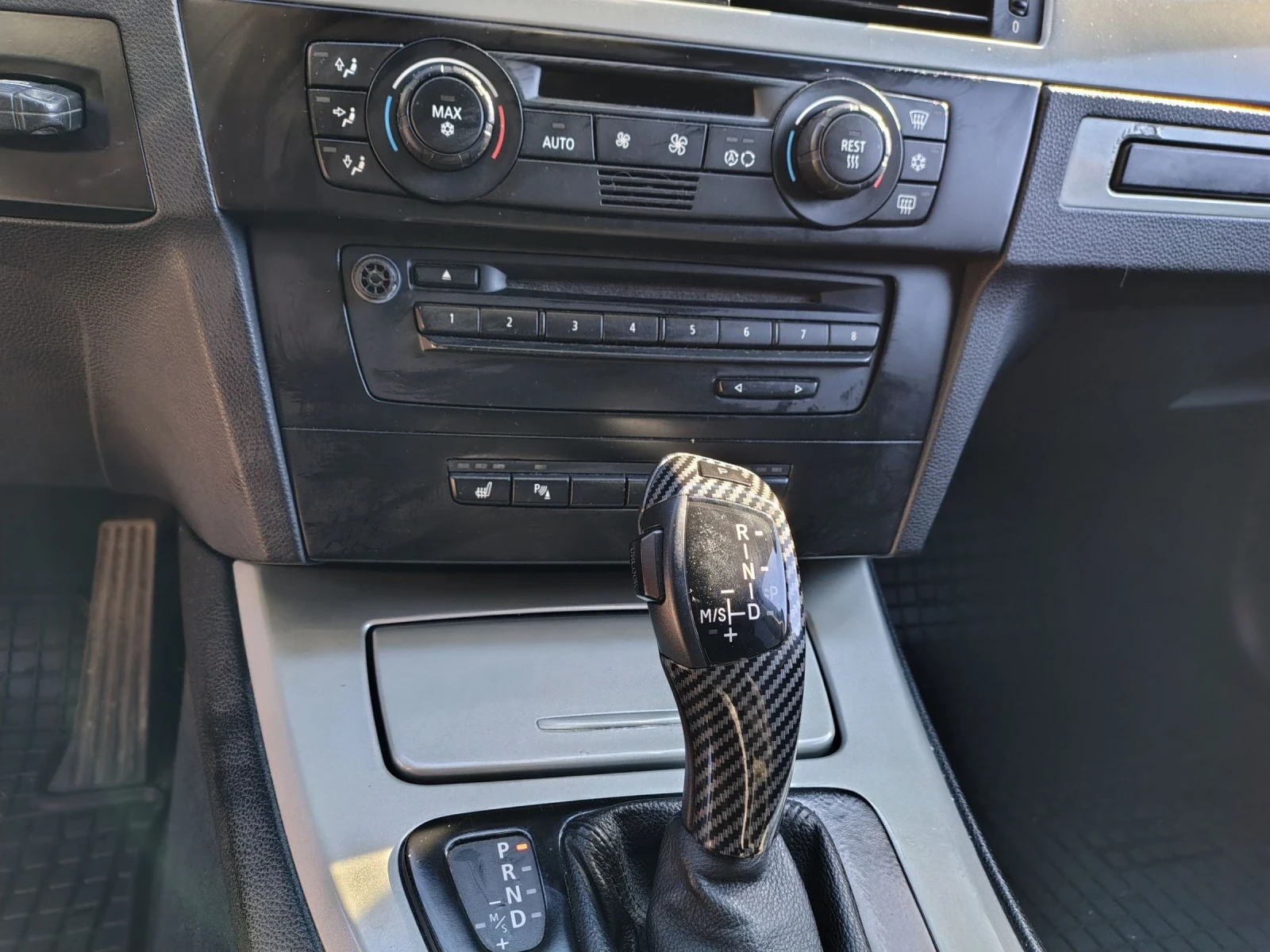 BMW 318 2.0i Automatic, klimatronik  | Mobile.bg — изображение 12