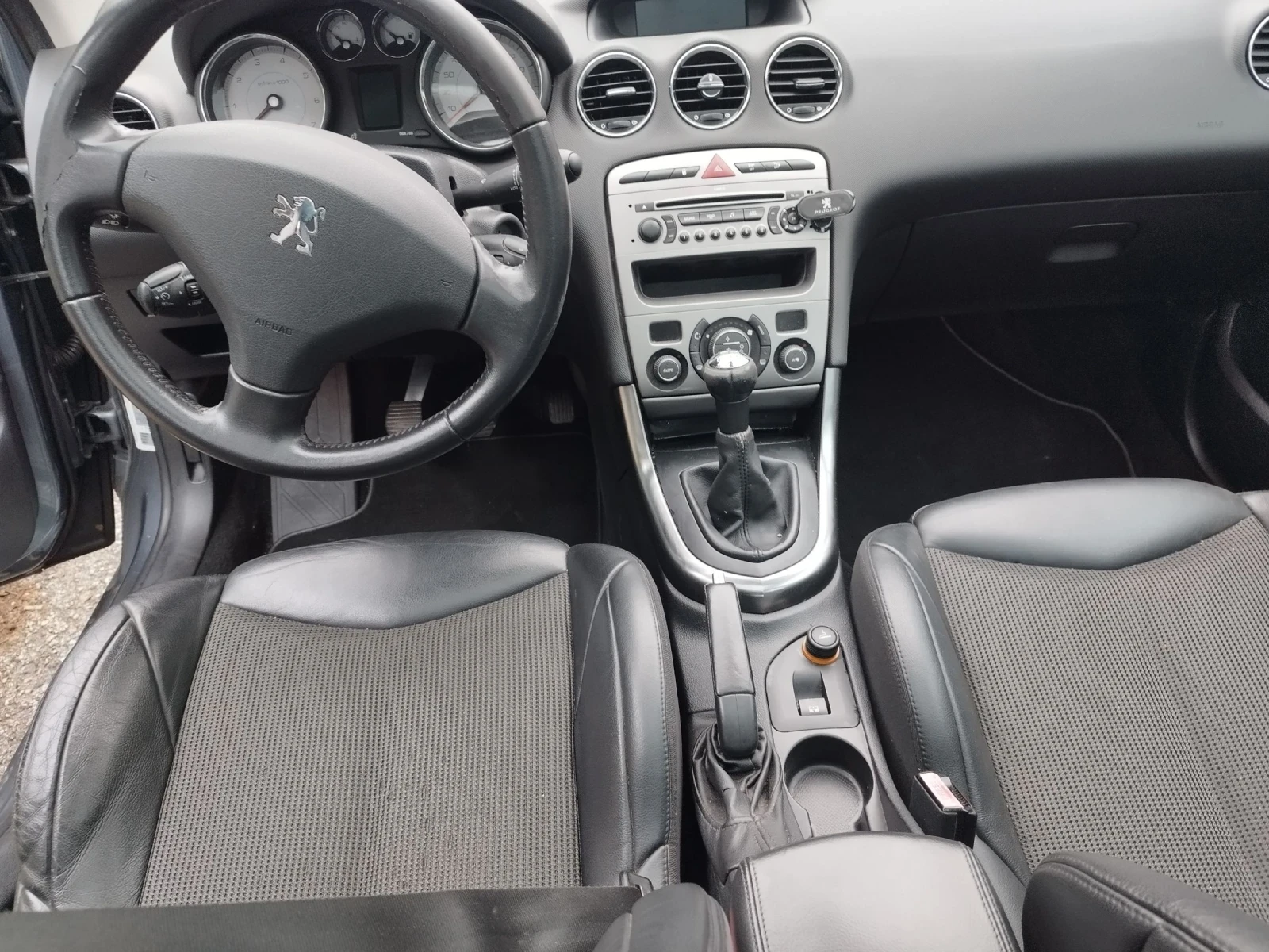 Peugeot 308  - изображение 7