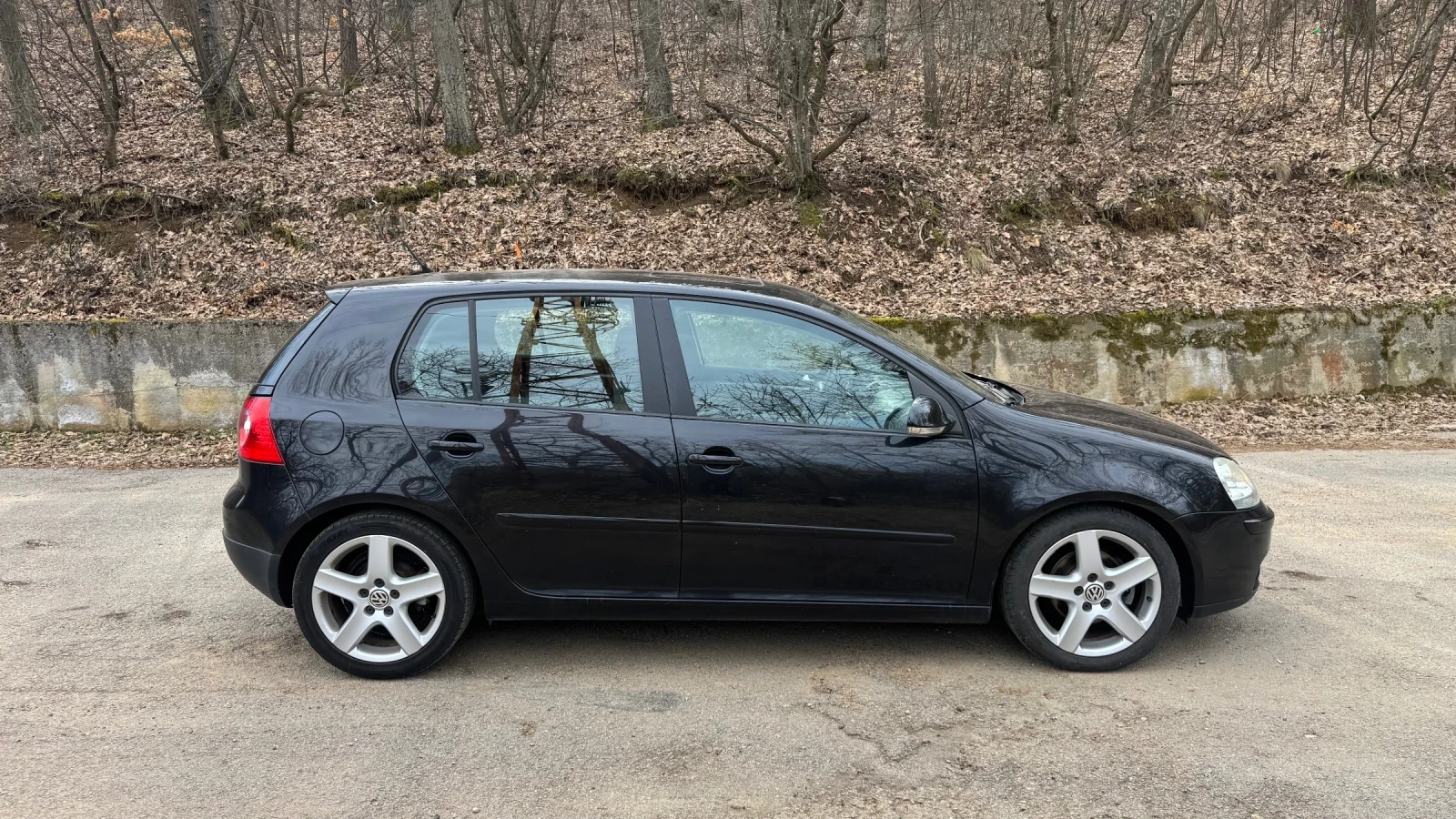 VW Golf 1.6 БЕНЗИН, снимка 6 - Автомобили и джипове - 53775358