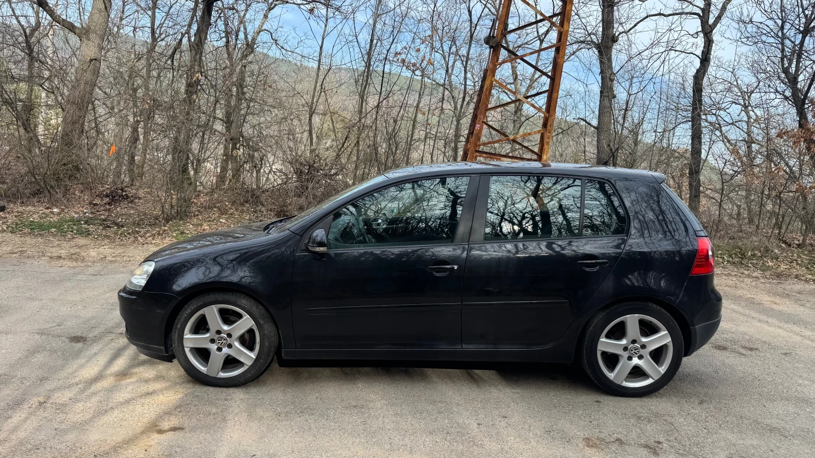 VW Golf 1.6 БЕНЗИН, снимка 2 - Автомобили и джипове - 53775358