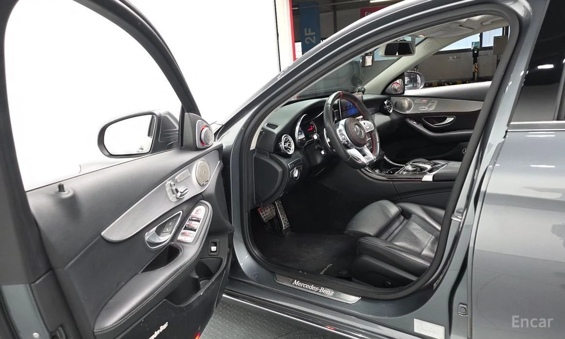 Mercedes-Benz C 220, снимка 10 - Автомобили и джипове - 54487330