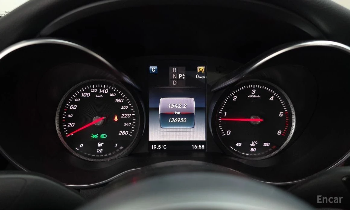 Mercedes-Benz C 220, снимка 8 - Автомобили и джипове - 54487330
