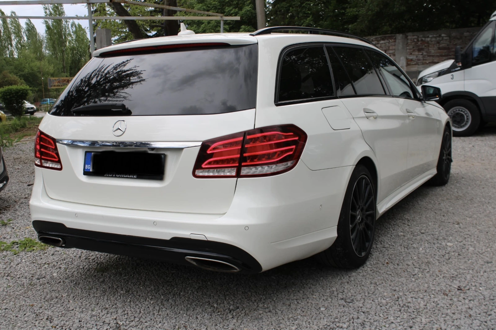 Mercedes-Benz E 350 AMG/4Matic/Bluetec, снимка 5 - Автомобили и джипове - 54594780
