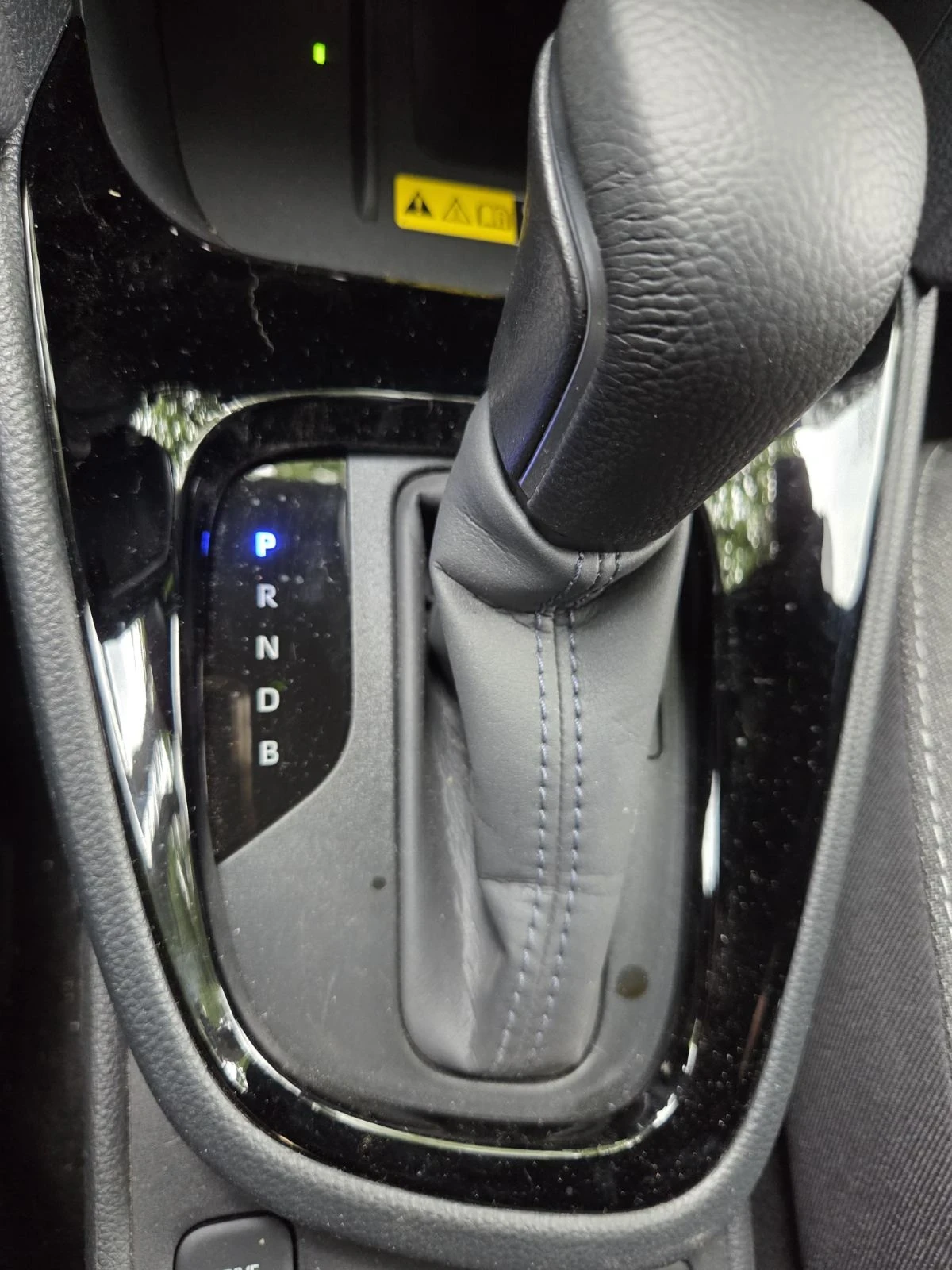 Toyota Yaris Cross, снимка 15 - Автомобили и джипове - 54664060