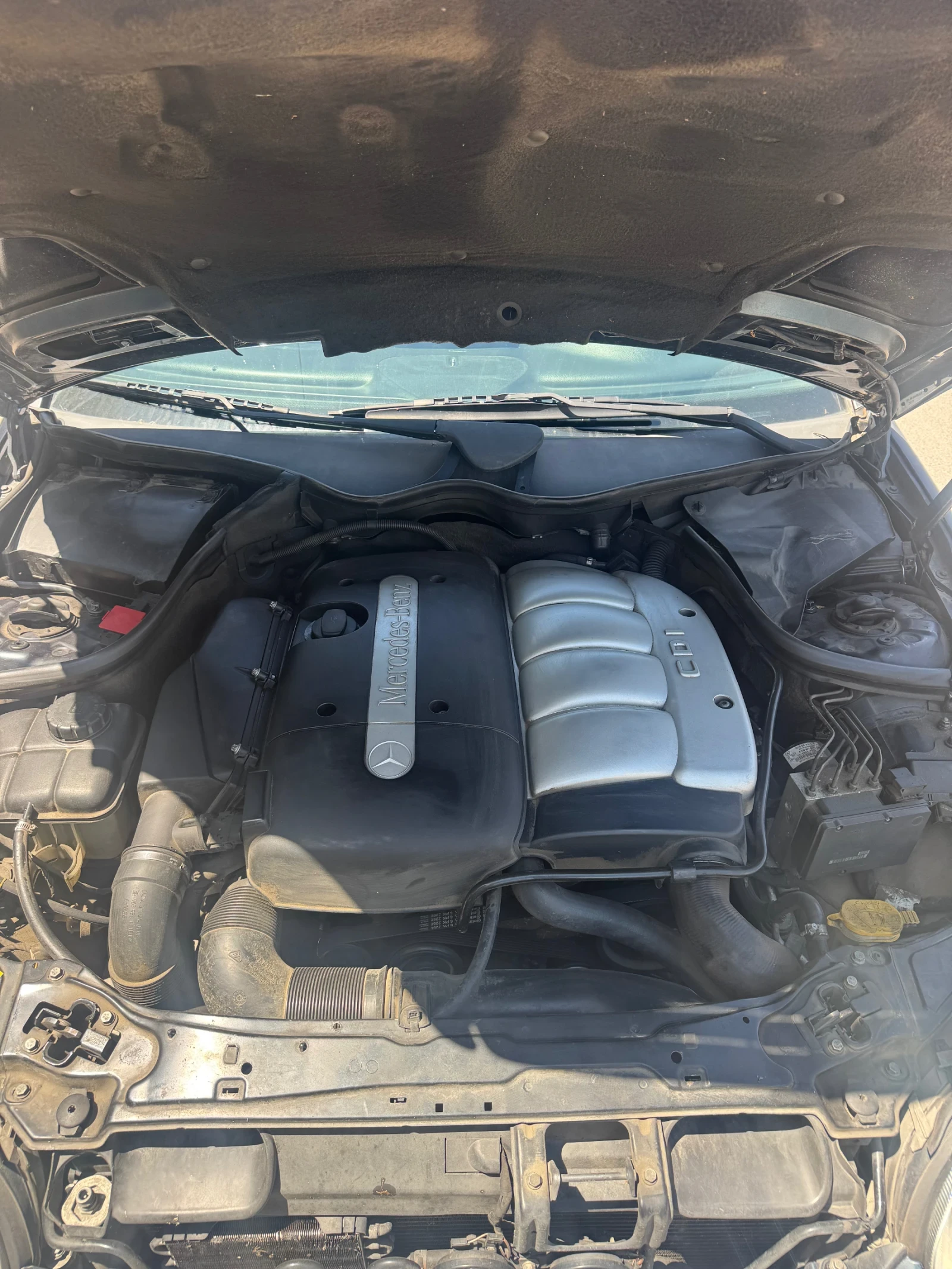 Mercedes-Benz C 220, снимка 8 - Автомобили и джипове - 54767891