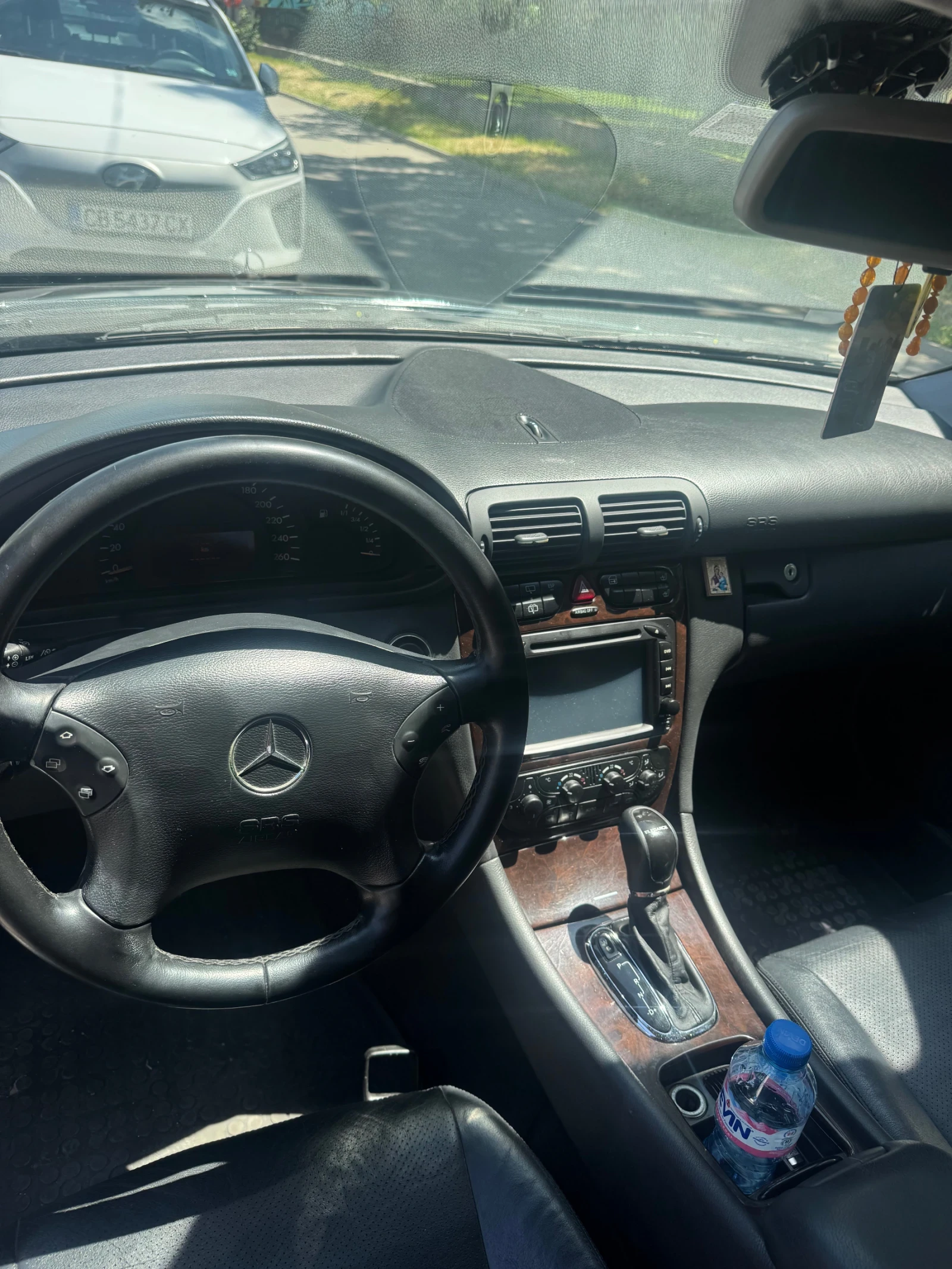 Mercedes-Benz C 220, снимка 7 - Автомобили и джипове - 54767891