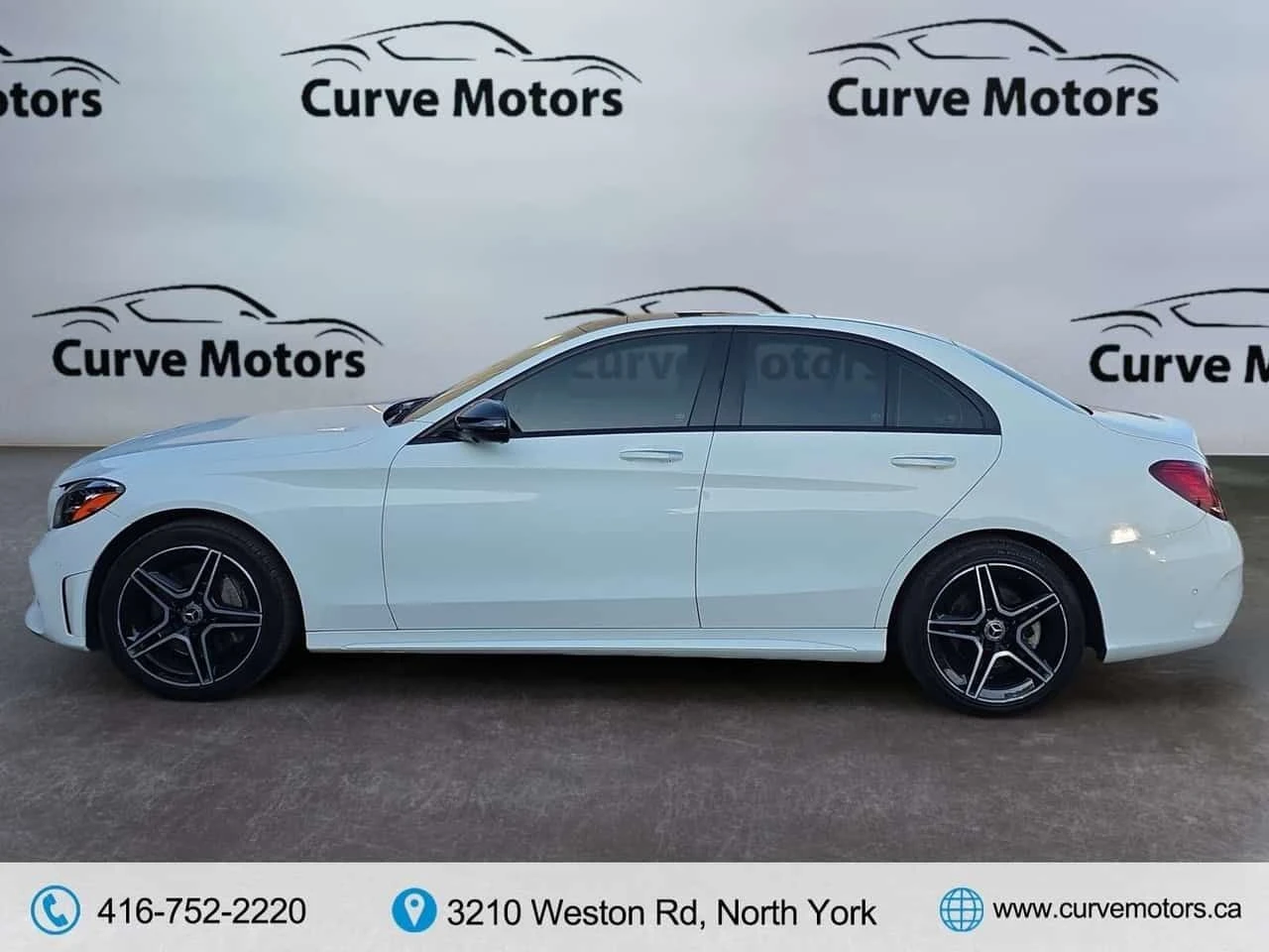 Mercedes-Benz C 300 * 4MATIC AMG PKG * RED INTERIOR / PANO / 360 * CAR, снимка 14 - Автомобили и джипове - 54903332
