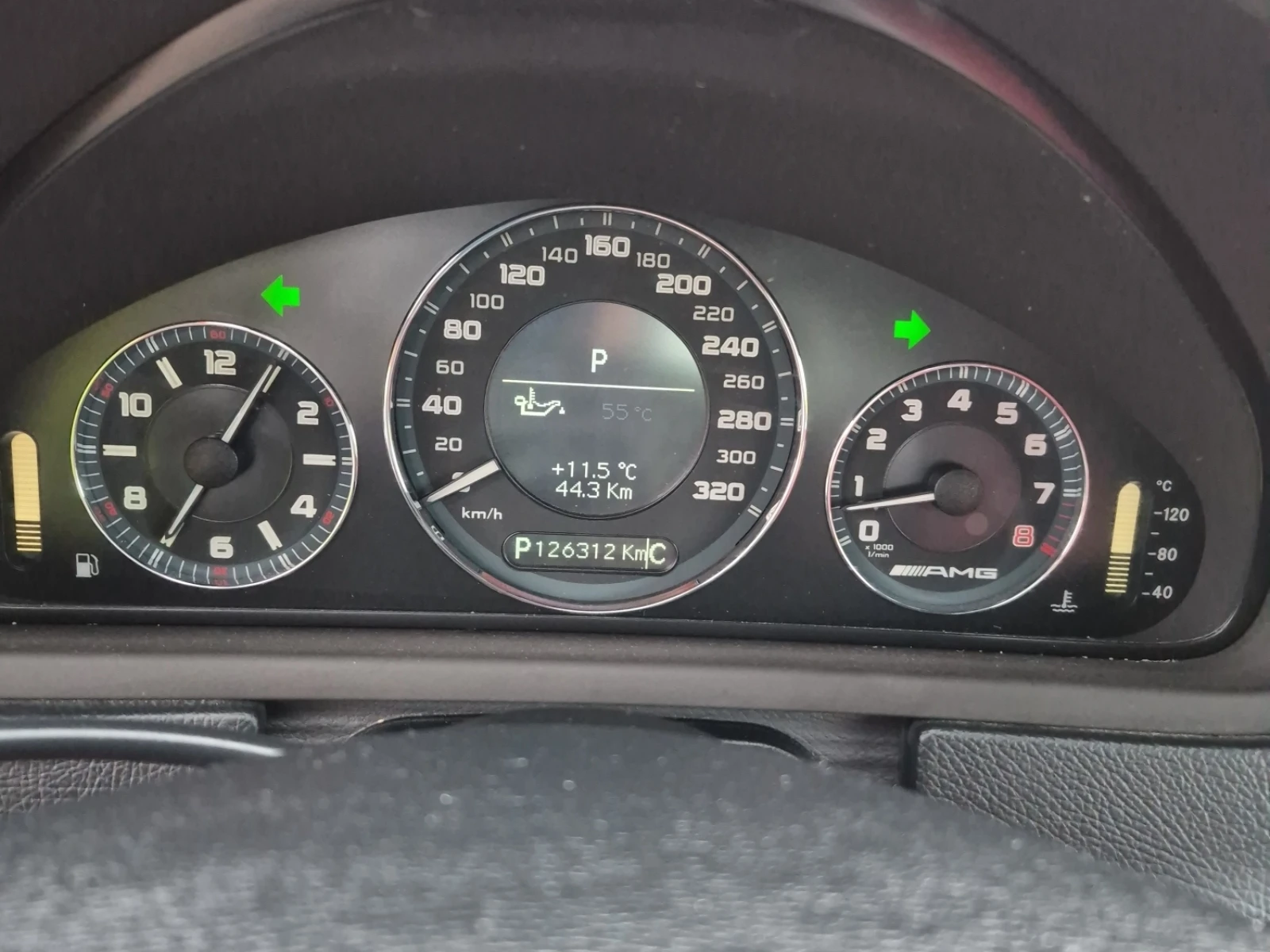 Mercedes-Benz CLK 63 AMG * ОБДУХВАНЕ* ПОДГРЕВ* 2КЛЮЧА* , снимка 8 - Автомобили и джипове - 55037585